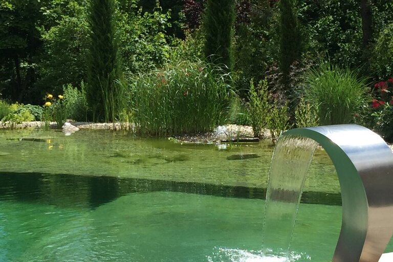 Wasser im Garten